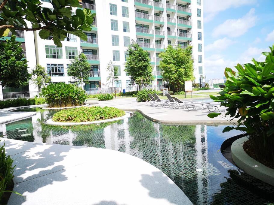 Yolo Budget Condo Premium Facilities One Johor Bahru Zewnętrze zdjęcie